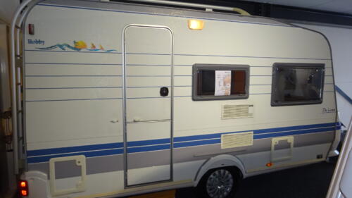 HOBBY de LUXE 400 SB nu SF 1999 - Afbeelding 2