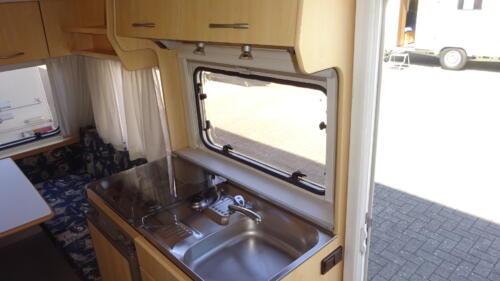 BEYERLAND SPRINTER 390 D 2001 - Afbeelding 12