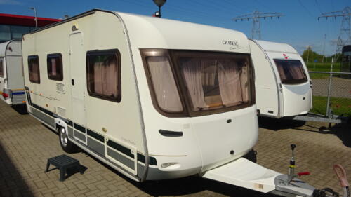 CHATEAU CANTARA Comfort Traveller 520 2004 VRIJSTAAND BED - Afbeelding 6