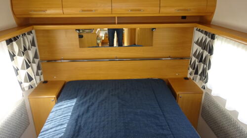 CHATEAU CANTARA Comfort Traveller 520 2004 VRIJSTAAND BED - Afbeelding 9