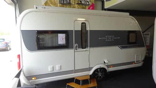 HOBBY De Luxe Edition 460 UFe 2016 MOVER OMNISTORE TOP